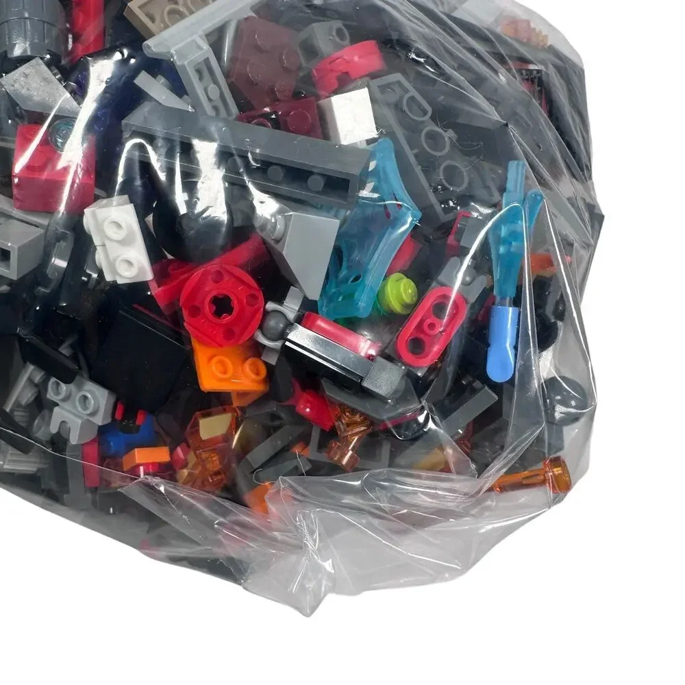 Lego Bulk Lot of Assorted Pieces Specialty & Unique Parts, No Minifigures 3.5lbs - Picture 3 of 10
